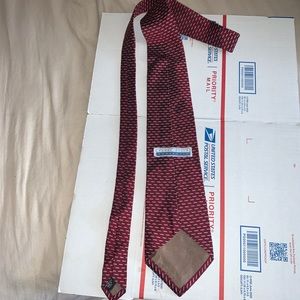 PERRY ELLIS PORTFOLIO  100% silk tie PREOWNED